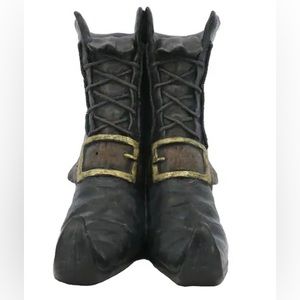 Ashland Witch Boots, 10”, New